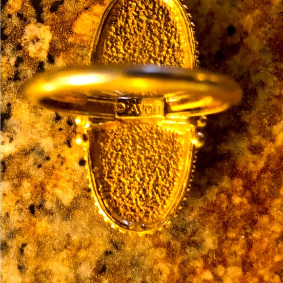 Avon Vintage Ring - Picture 3 of 10